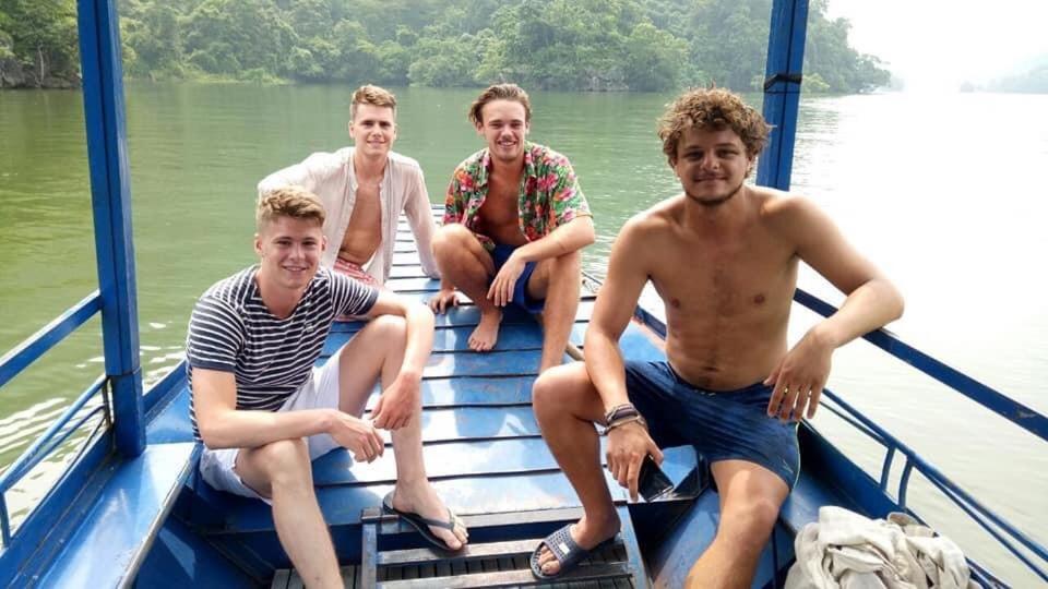 Nha Nghi Son Lam - Ba Be Lake Best View Bac Kan Exterior foto